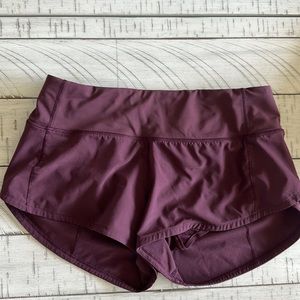 Lululemon Speed Shorts Size 2 Maroon 2.5 Inch